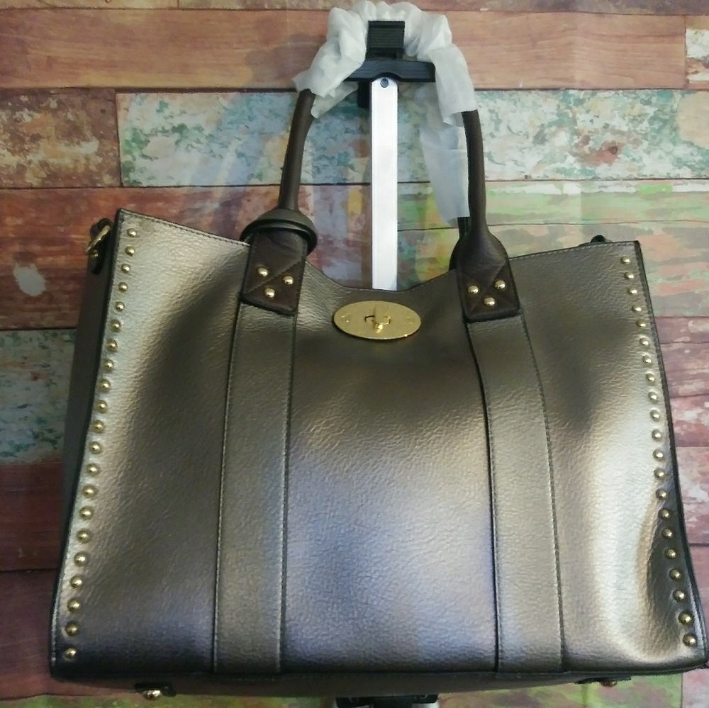 Metallic/Studded Diopathy handbag 4 pc.
